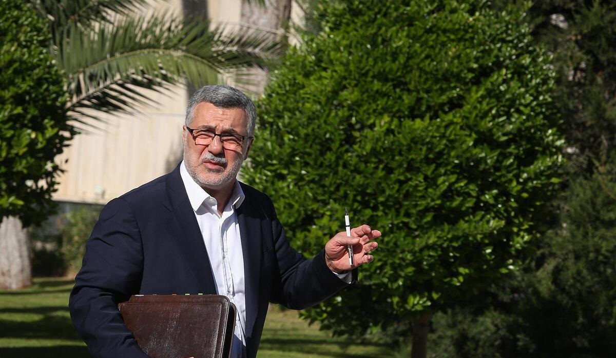 توضیحات وزیر بهداشت درباره حوادث بیمارستان‌های سینا و ایلام